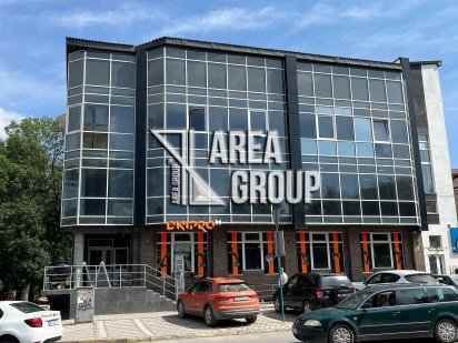 Здається в оренду окремий поверх офісного приміщення Кам'янець-Подільський