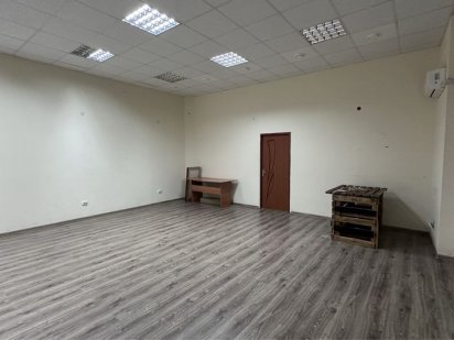 Здається 55 м2 простору для вашого бізнесу! Кам'янець-Подільський