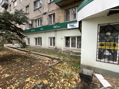 Аренда фасадного помещения центр Краматорска! Первая линия