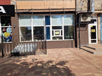 Оренда приміщення - 77 м2, район "Велмарту", між "ROZETKA" та "НП". Ніжин