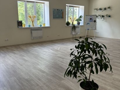 Сдам зал почасово для занятий йоги, танцев и т.п. Павлоград