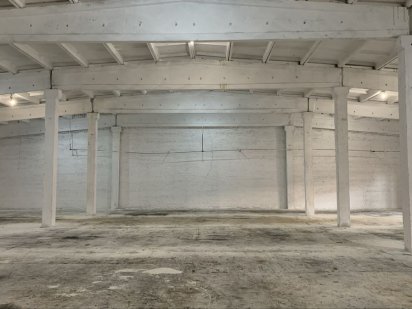 Склад з конвеєром для вивантаження! Сміла