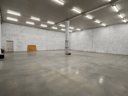 Оренда складських приміщень 600 м2  250 грн м2 Хмельницький