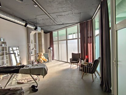 Здається приміщення вільного призначення в сучасному  БЦ "Проспект" Хмельницький