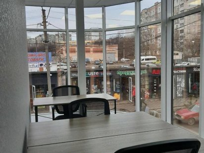 Панорамний офіс на Озерній, 36м, є генератор Хмельницький