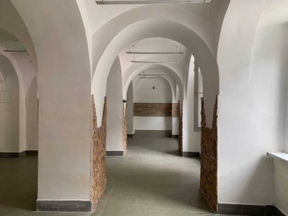 Комерція в оренду, центр, фасад, юність, вул. Бандери 70м2 Хмельницький