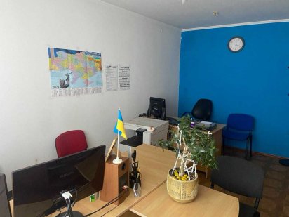 ЦЕНТР. Комунальні включені! Здається в ОРЕНДУ офісне приміщення Хмельницький