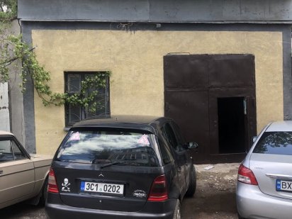 Сдам в оренду гараж склад ЦЕНТР власник Хмельницький