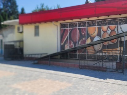 Сдам  в м.бар полупідвальне преміщення  700м недороговід власника. Михайлівці