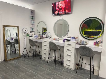 Оренда робочого місця бровіст візажист Хмельницький