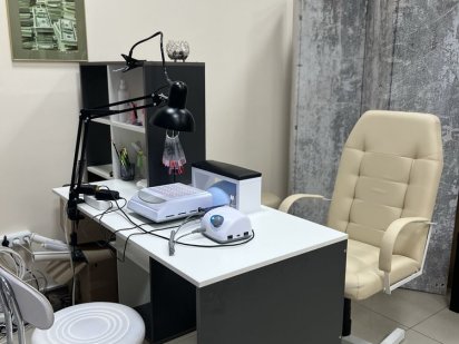 Оренда манікюр / педикюр Хмельницький