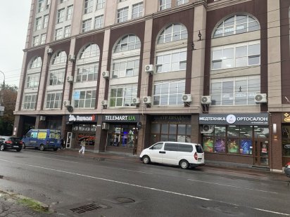 Здаеться в оренду приміщення під комерцію чи офіс в центрі міста Хмельницкий