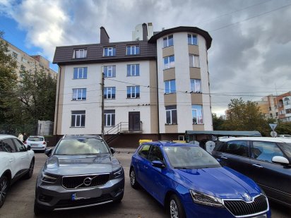 Оренда приміщення в центрі з власною парковкою Хмельницкий