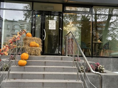 Приміщення, Виставка, вул. Зарічанська Хмельницкий