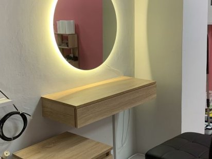 Місце бровиста/візажиста ЦЕНТР Хмельницкий