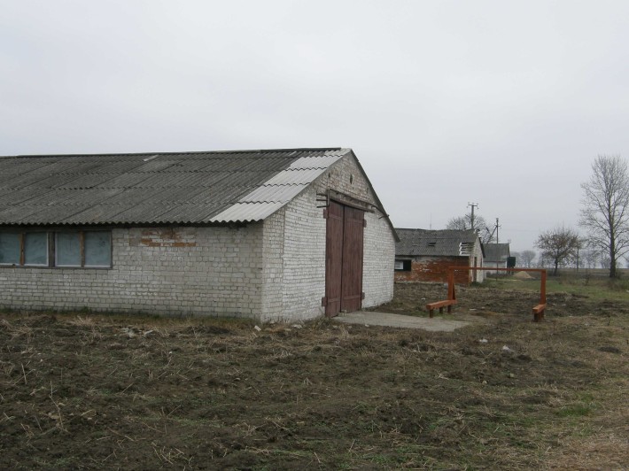 Оренда приміщення в селі для ферми гаража складу майстерні - фото 1