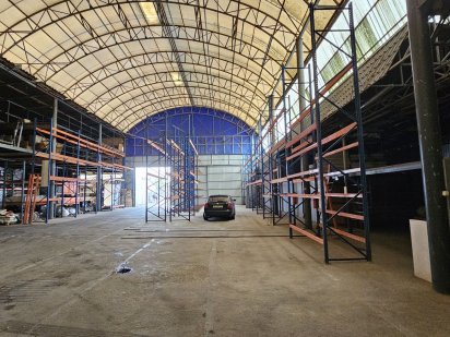 Сдам ангар - склад магазин на красной линии Для бизнеса ! Підгородне