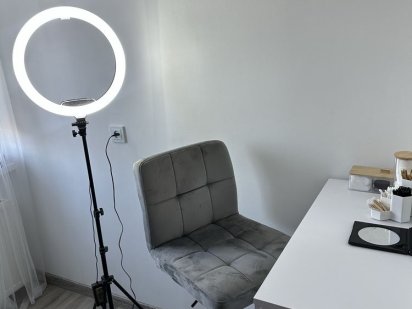 Оренда кабінета для бровіста-візажиста Петрово