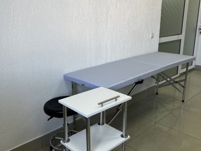 Оренда робочого місця кушетка Угорники