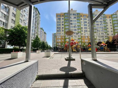 ЖК Євромісто. Коммерческое помещение с РЕМОНТОМ + кладовка! Крюковщина