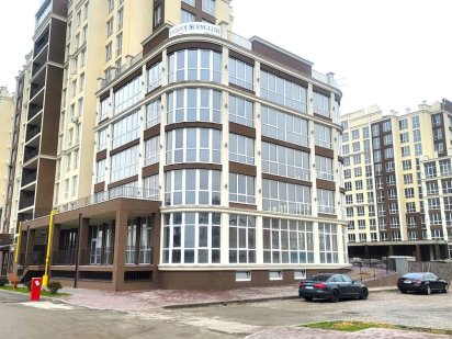 Оренда 1500м2 під офіс/клініку/школу,фасад на вул.Одеська, Крюківщина Крюковщина