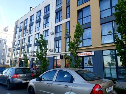 Оренда під аптеку 53м2 Хотов