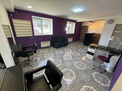 Офіс, салон, склад. 40м2 Хотів Центр Хотів