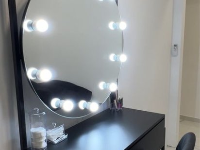 Оренда робочого місця оренда макіяжного дзеркала бровиста Самбор