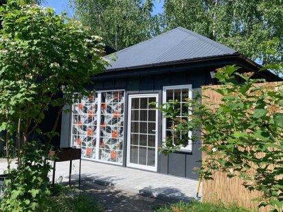 Оренда затишного БУДИНОЧКУ з Джакузі для відпочинку Городок