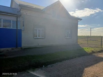 Стоянка з офісом в оренду Весеннее