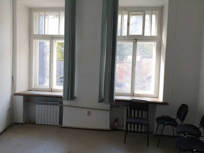 Cдам под офис помещение в центре Степная