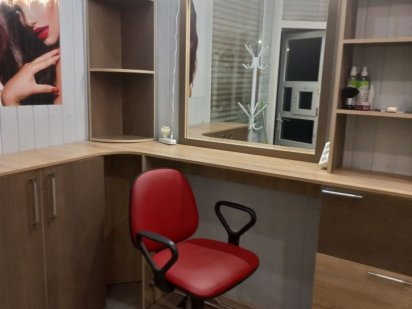 Знається місце майстру перукаря та майстра з нігтівого сервісу Алексеевка