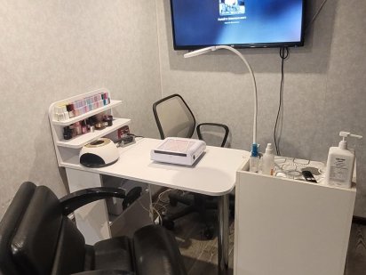 Оренда манікюрного  робочого місця Тернополь