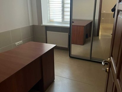 Оренда під офіс квартири у центрі Полтави. Індивідуальне опалення. Полтава