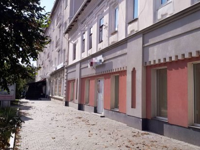 Центр. Вул.Воскресенська 3 Суми