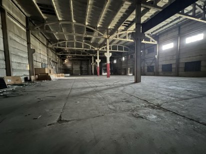 Сдам склад площею 2600 кв. метрів. Чернівці, Район Епіцентру! Чернівці