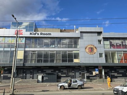 Здається ФАСАДНЕ Комерційне приміщення біля АТБ , Хотинська Чернівці