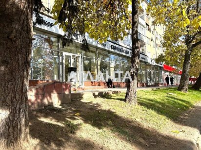 314 кв м, ПРОСПЕКТ Чернівці