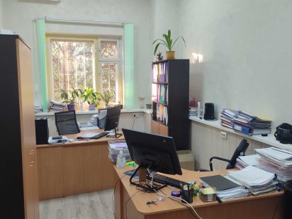 кабінет без води в БЦ, центр міста Полтава