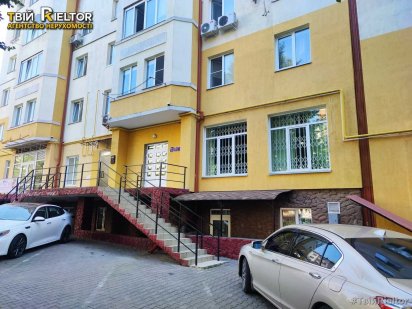 Оренда приміщення 300 м.кв. в Новобудові Проспект Незалежності Черновцы
