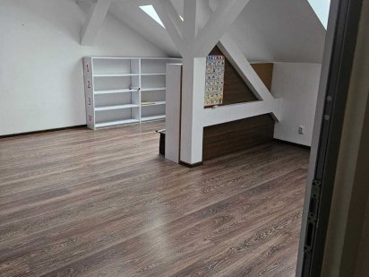 Оренда офісного приміщення у м. Ужгород, пл. Петефі Ужгород