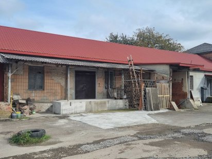 Склад вул.Тувинських Добровольців Рівне