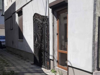 Продаж комерційнго фасадного  приміщення  (р-н автовокзалу) Черновцы