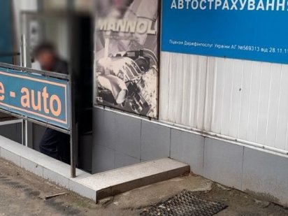 Фасадне приміщення в р-ні "Бартки" Чернівці