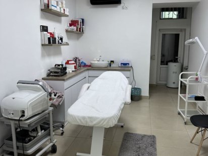 Здам кабінет для косметолога, масажиста, майстра манікюру, перманенту Черновцы