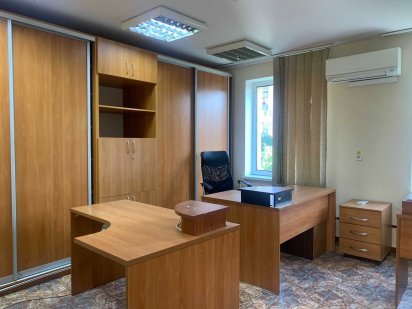 Оренда приміщення офіс 30,9 м.кв.склад бокс Центр,Лермонтова,Чорновола Рівне