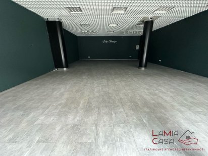 Оренда комерційного приміщення у ТРЦ Черновцы