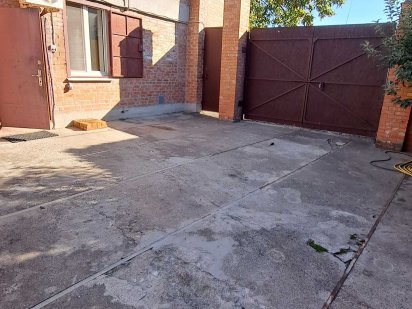 Здається просторе комерційне приміщення з окремим двором! Полтава