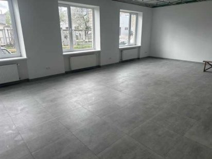 продам або здам в оренду офісні приміщення 20-800 м.кв Рівне