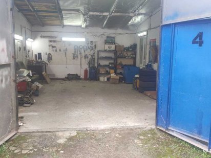 Здається в оренду бокс, на території діючого СТО Рівне